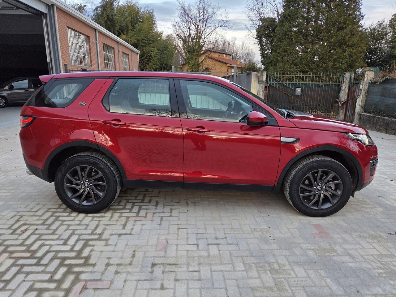 Land Rover Discovery Sport 2.0 TD4 AWD 180 CV SE 4X4