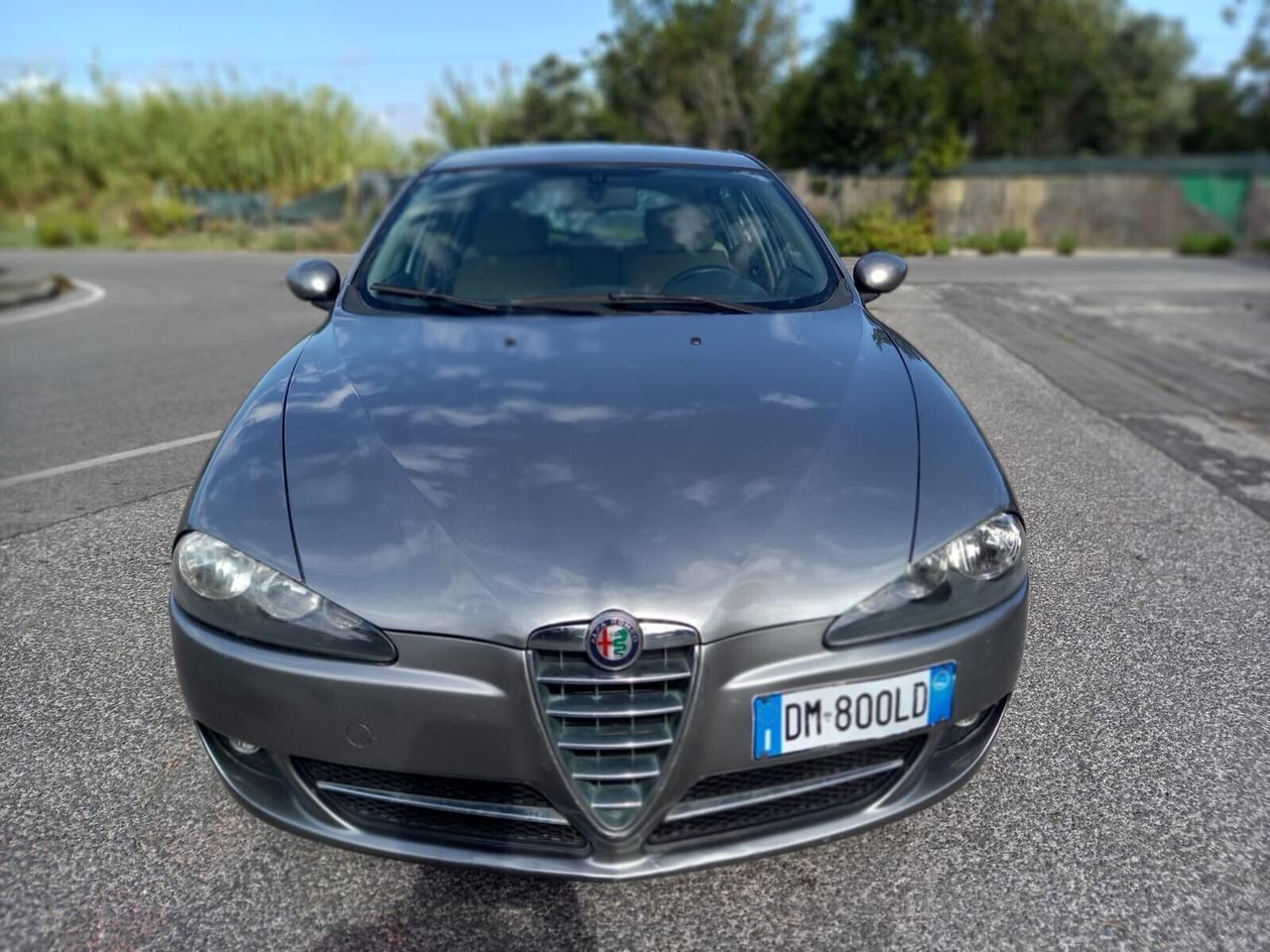 Alfa Romeo 147 1.9 JTDm 120cv UNIPRO Book Service