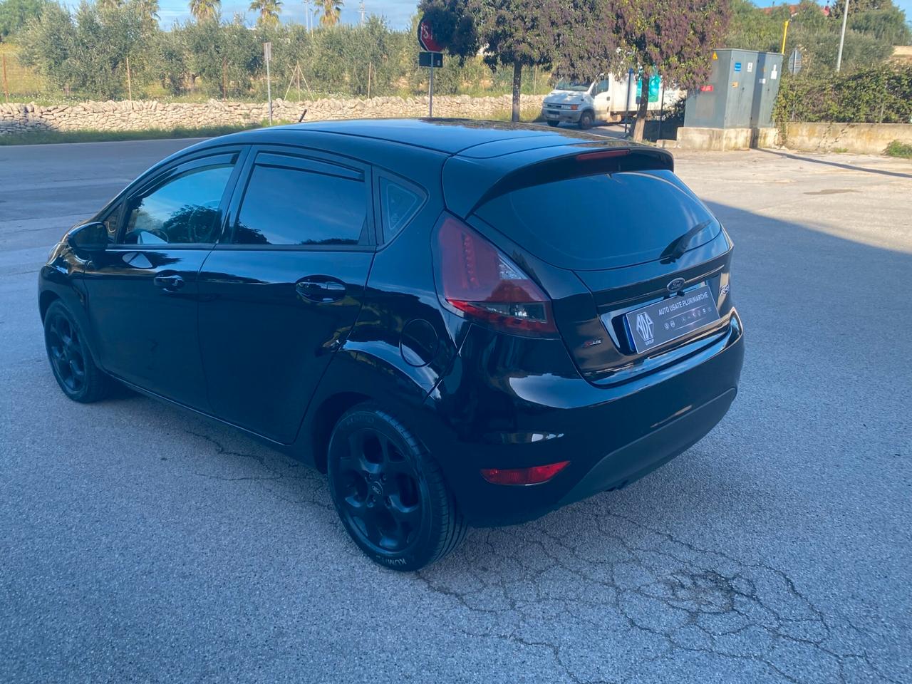 Ford Fiesta 1.4 TDCi 70CV 5 porte Titanium