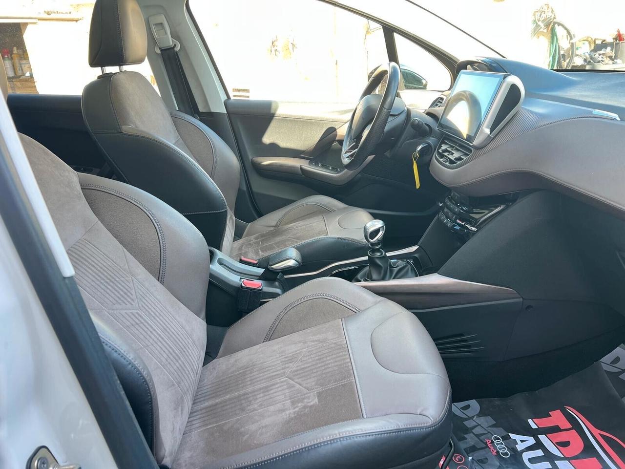 Peugeot 2008 1.6 HDi 115 CV Allure