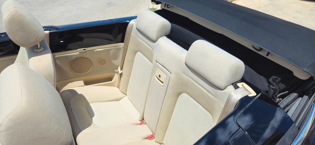 Volkswagen New Beetle 1.9 TDI 101CV Cabrio