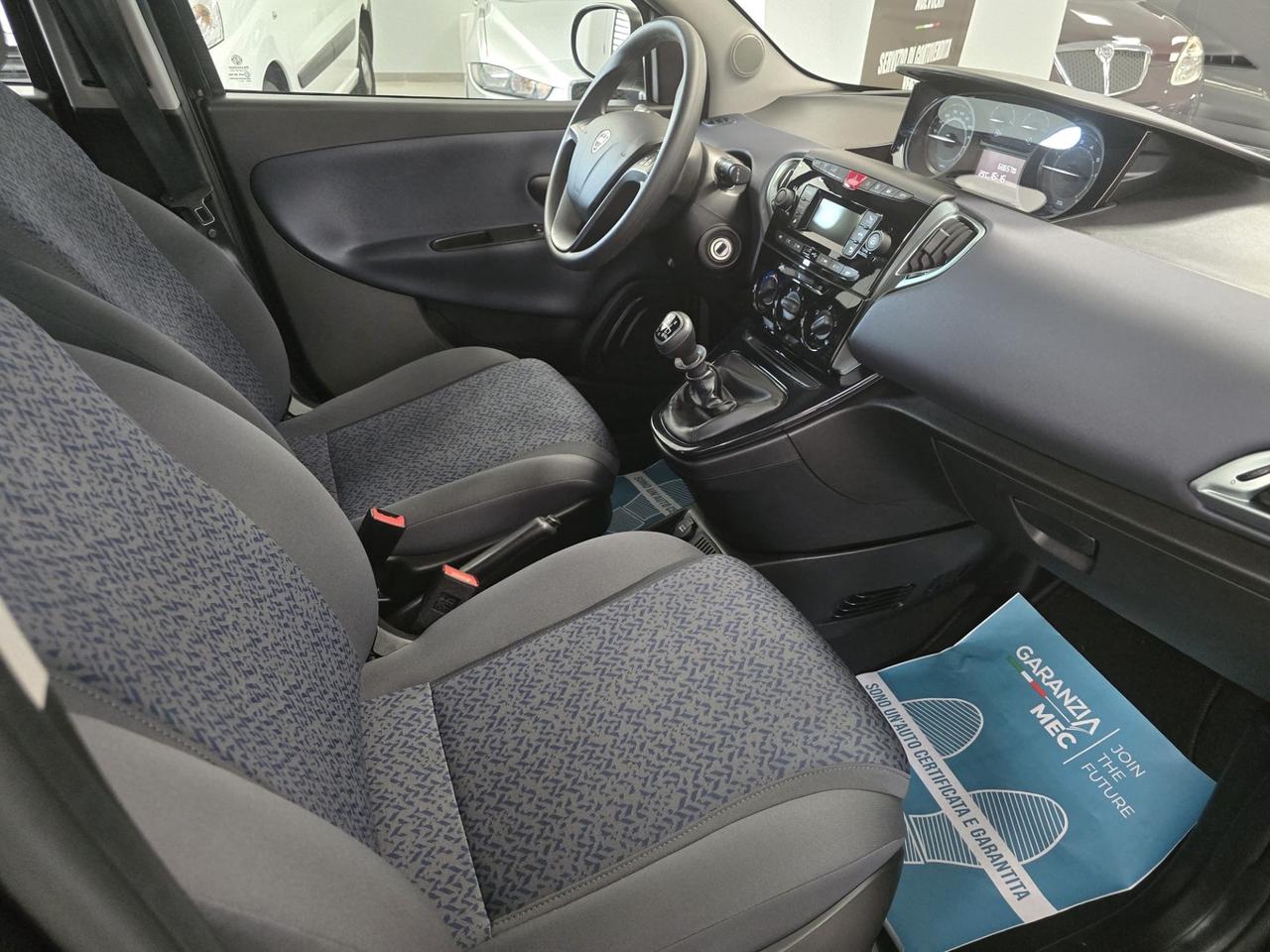Lancia Ypsilon 1.0 Hybrid 70cv anno 2024 km 68000