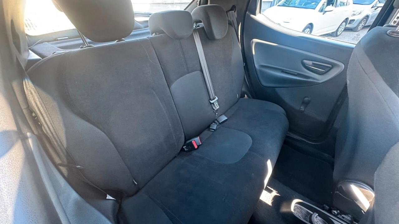 Lancia Ypsilon 1.2 69 CV 5 porte Elle