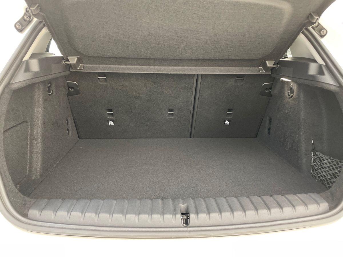BMW 120 48V auto