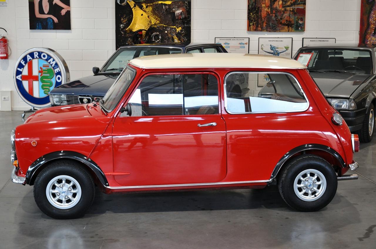 Innocenti Mini replica Morris Cooper S 1275