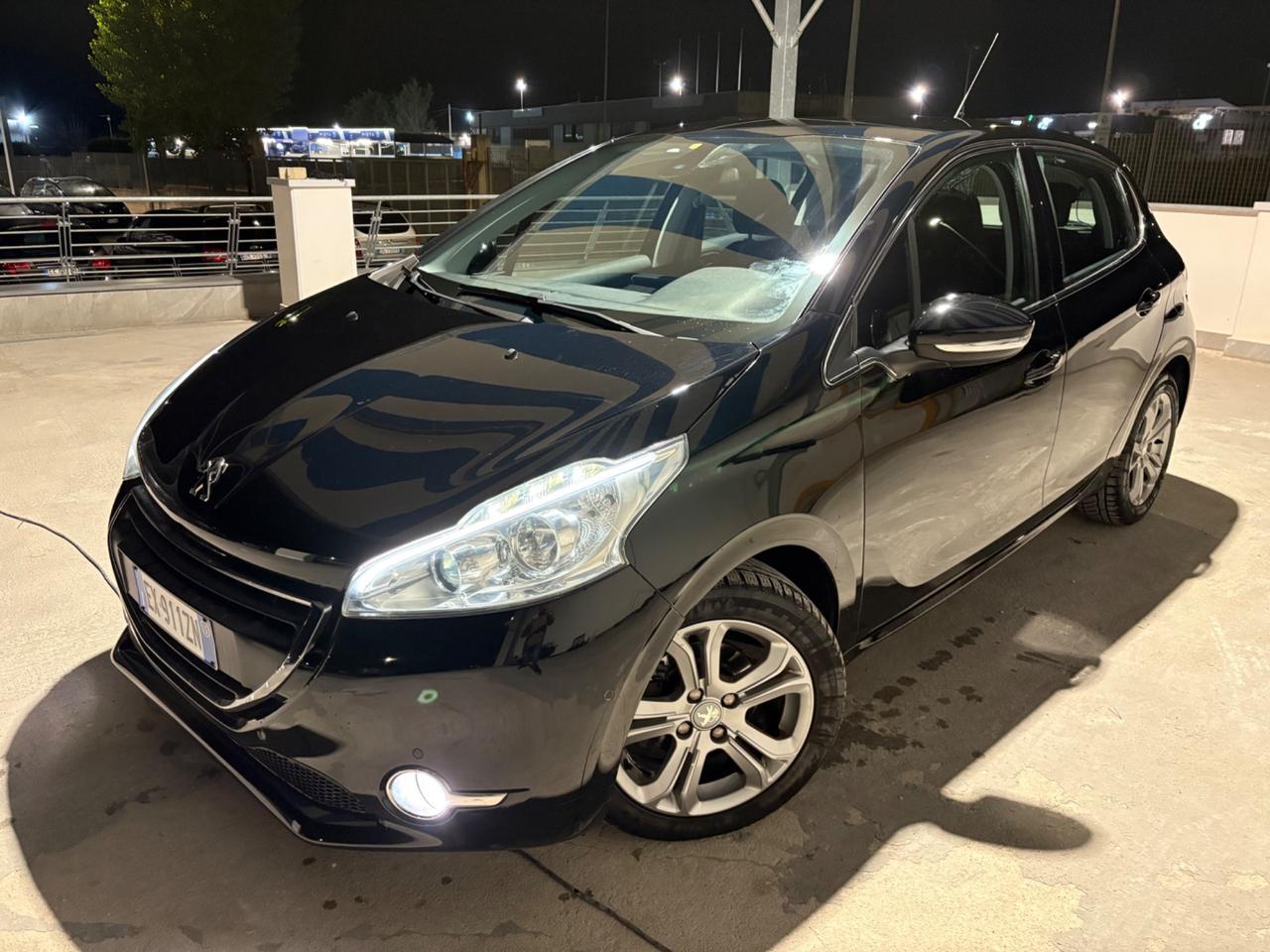 Peugeot 208 BlueHDi 120 S&S 5 porte Allure