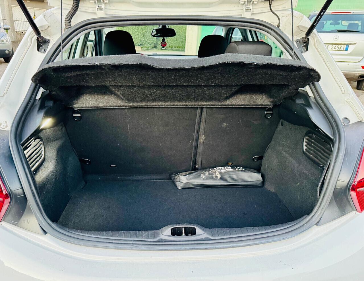 Peugeot 208 PureTech 82 5 porte Allure Ok Neopatentati