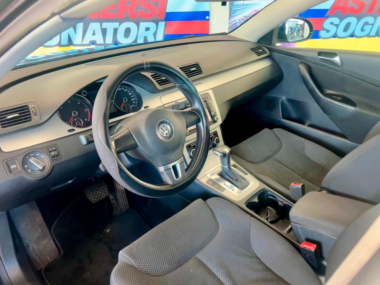 Volkswagen Passat *ONESTA* *CAMBIO AUTOMATICO* *COSTA POCO*