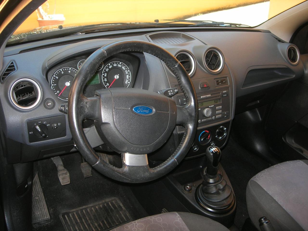 Ford Fiesta 1.2 16V 3p. Clever
