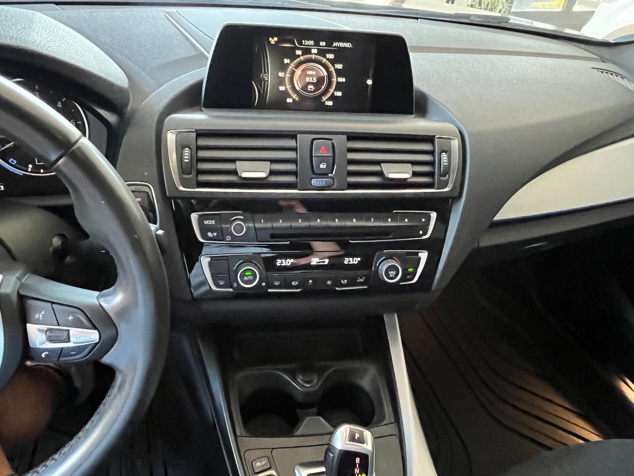 Bmw 118 118d 5p. Msport