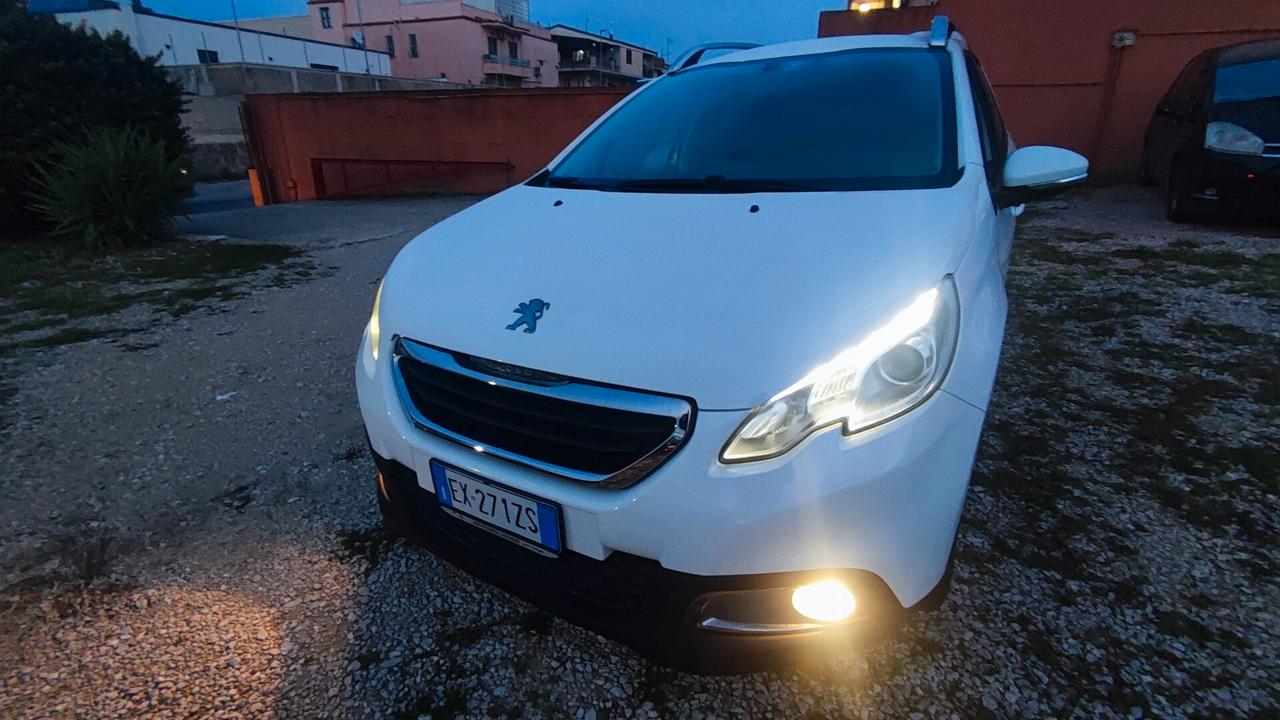 Peugeot 2008 1.2 Benz 2015
