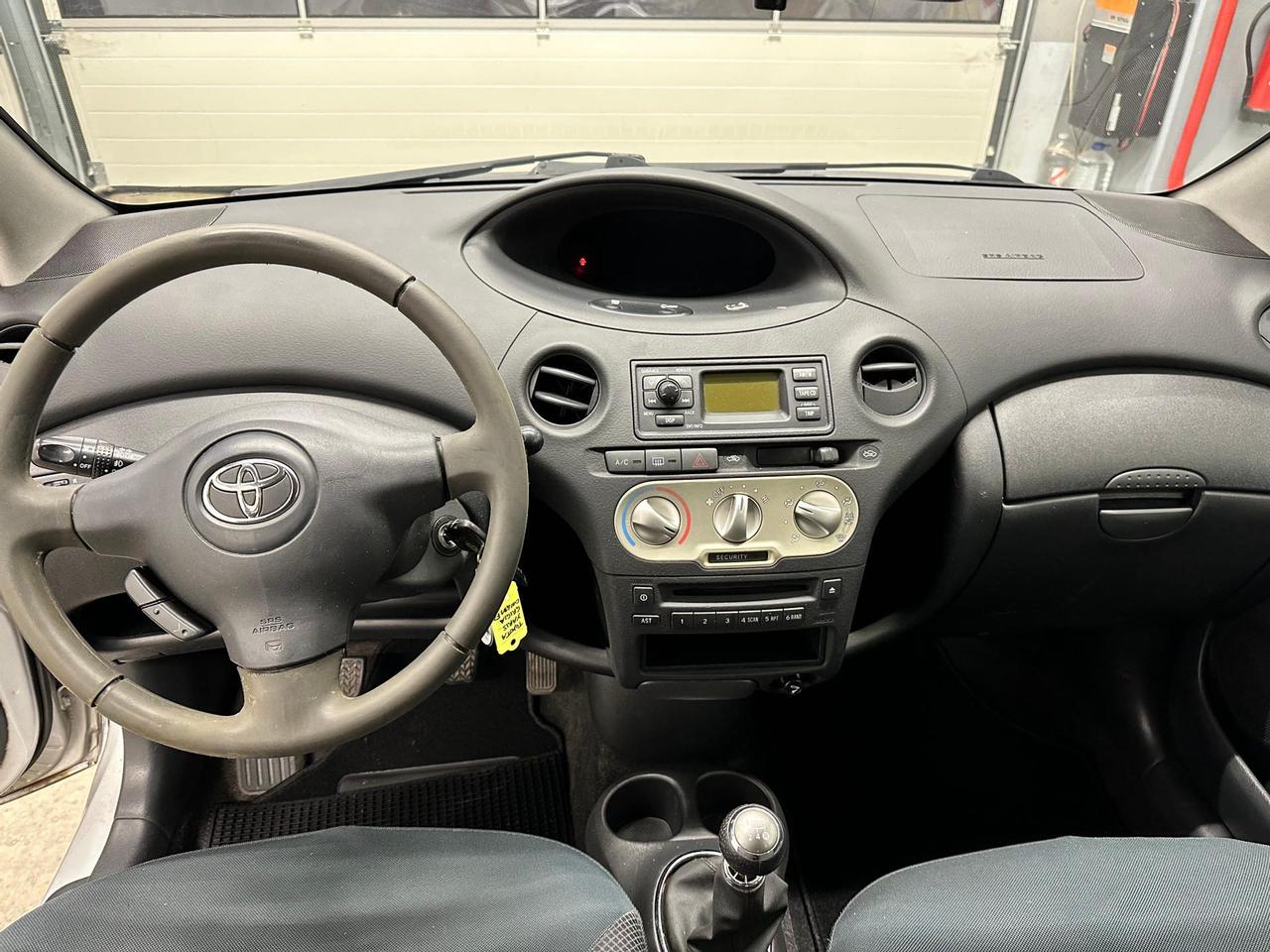 Toyota Yaris 3p 1.4 d-4d Blue