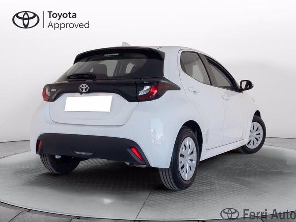 TOYOTA Yaris 1.0 active del 2023