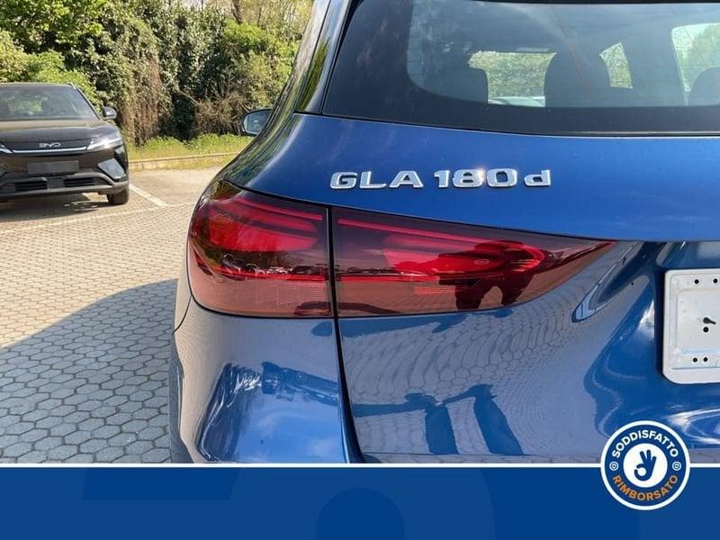 Mercedes-Benz GLA 180 d Automatic AMG Line Advanced Plus