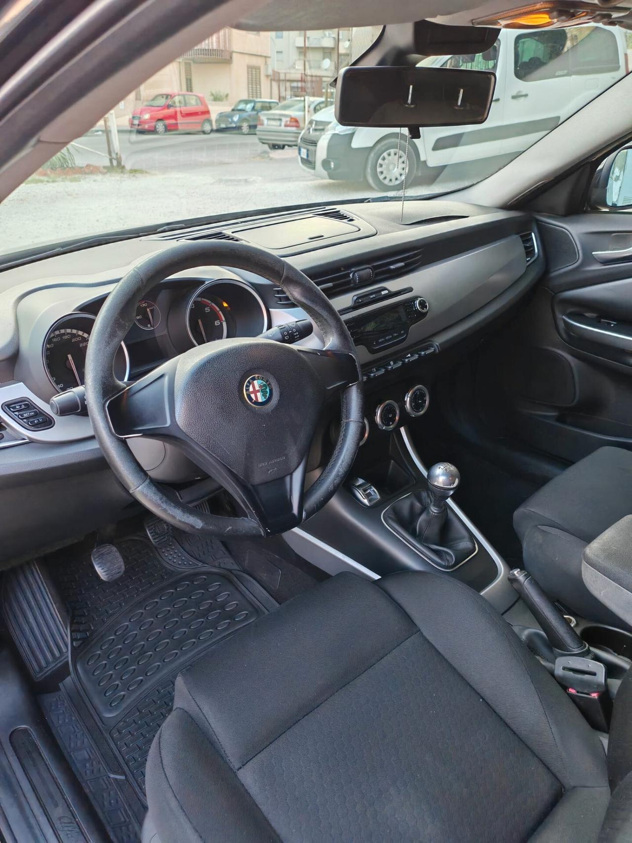 Alfa Romeo Giulietta 2.0 JTDm-2 140 CV Distinctive