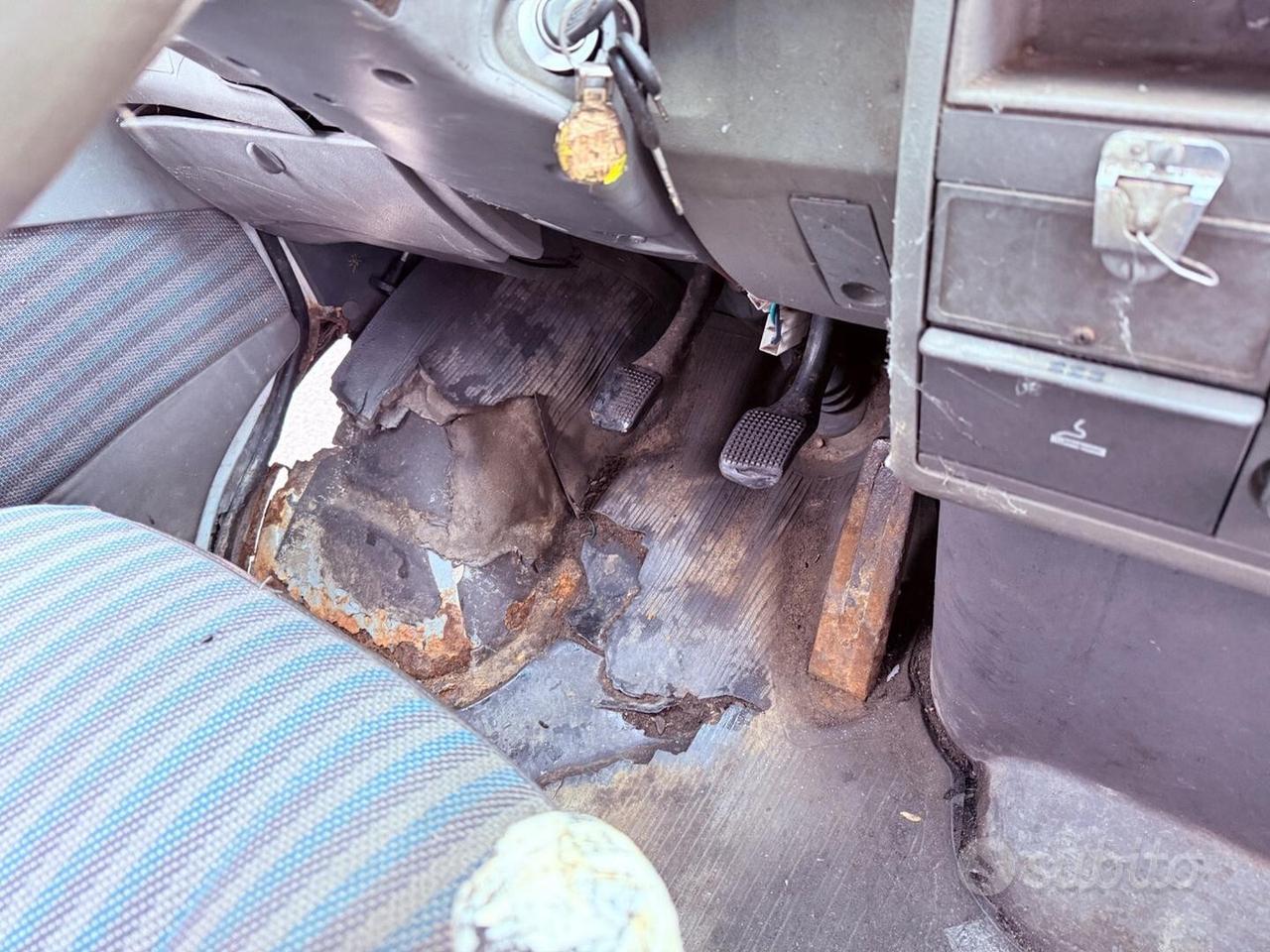 Iveco Daily 2.5 - RIBALTABILE 3 TRILATERALE 7 POST