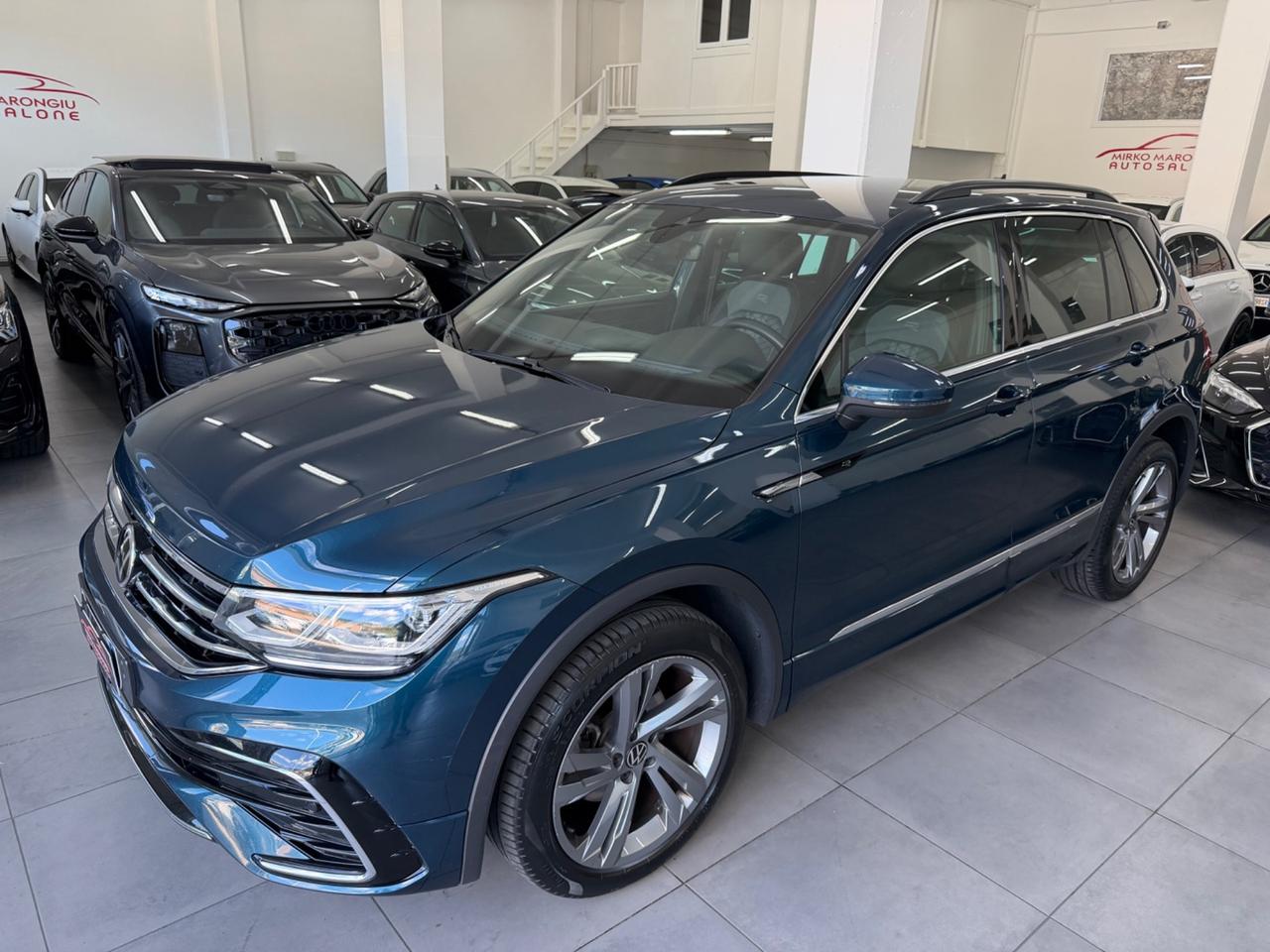 VW Tiguan 2.0 TDI 150 DSG 4MOTION R-Line finanziabile