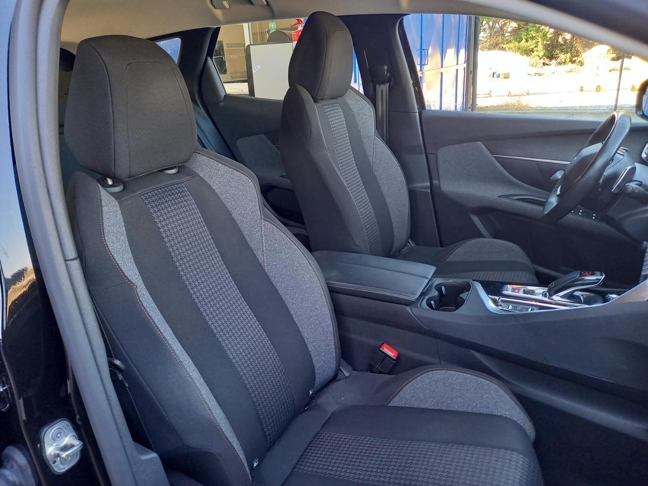 Peugeot 3008 1.5 HDi 131cv Automatica TAGLIANDATA