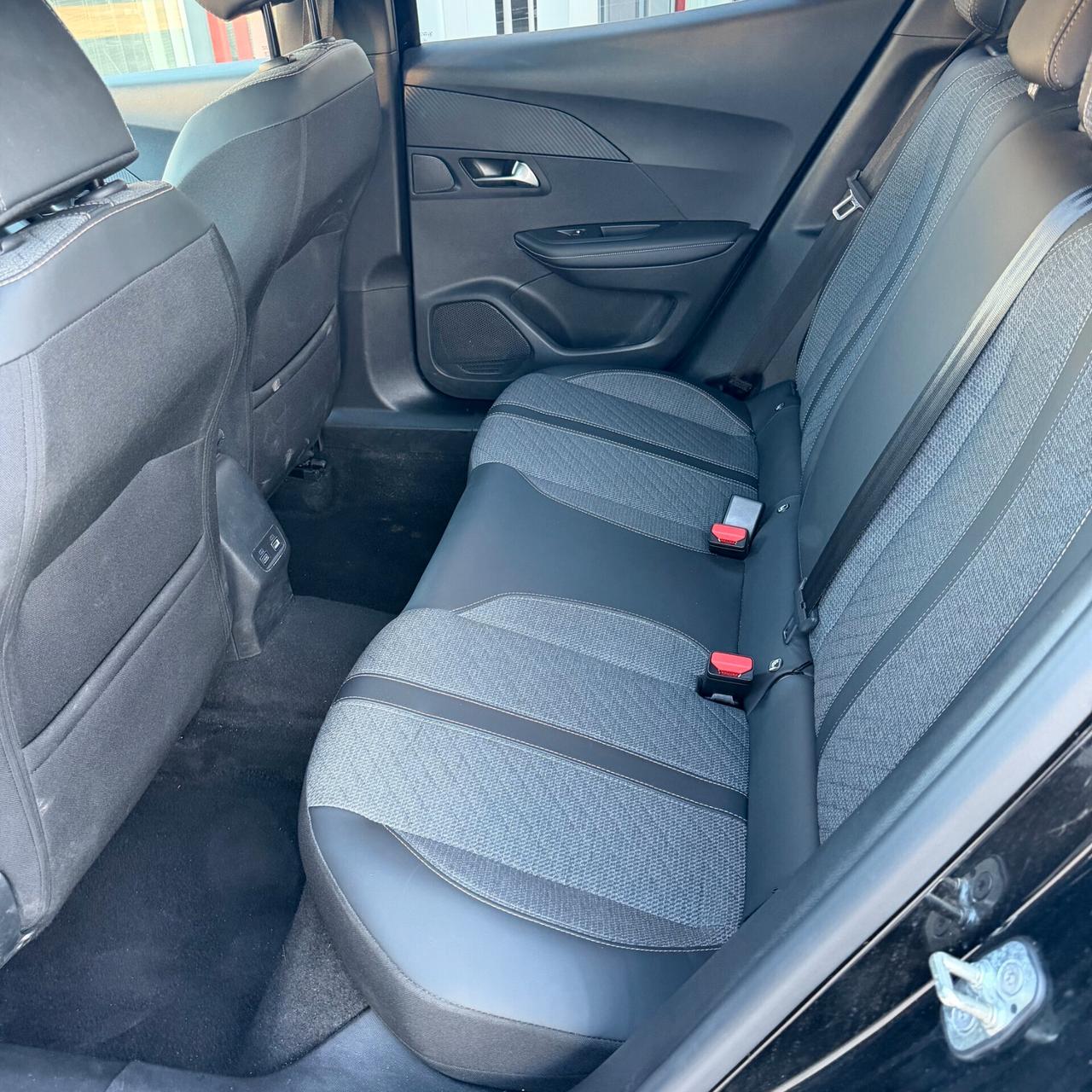 Peugeot 2008 PureTech 100 S&S Allure