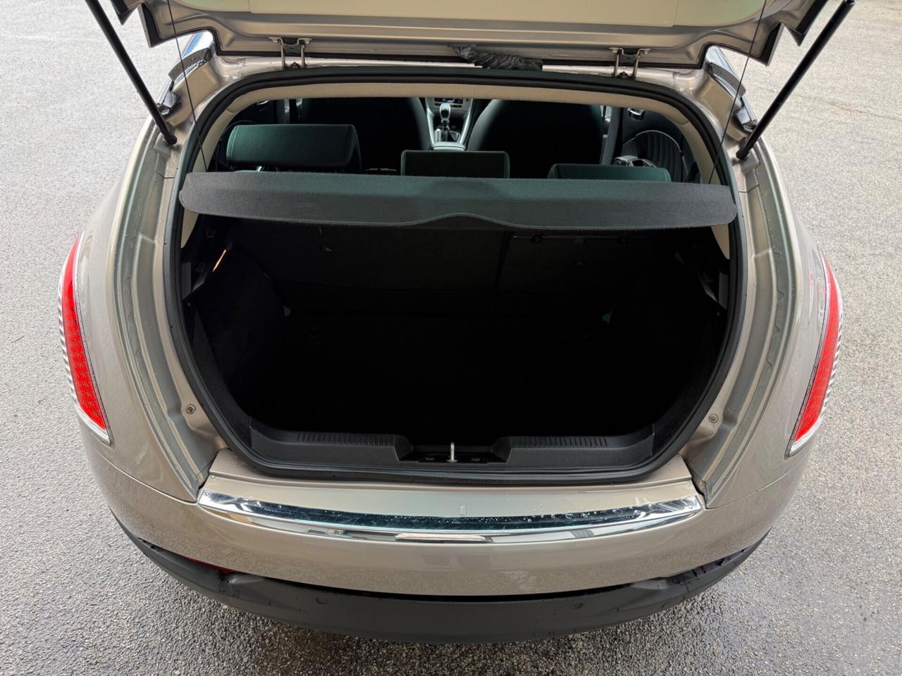 Lancia Delta 2.0 MJT DPF Executive