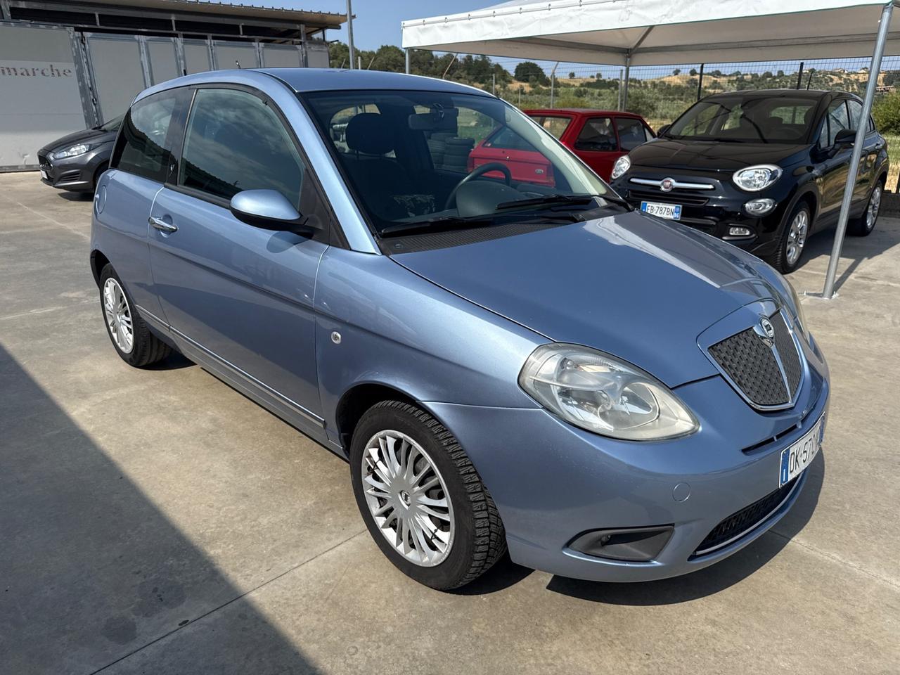 Lancia Ypsilon 1.3 MJT 90 CV Platino