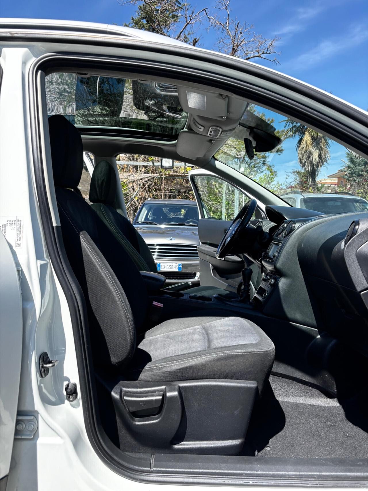 Nissan Qashqai 1.5 dCi DPF Tekna