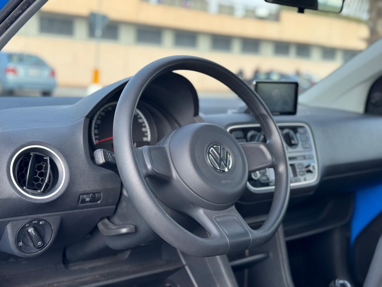 VOLKSWAGEN UP 1.0 BENZINA NEO PATENTATI KM REALI 12 MESI DI GARANZIA