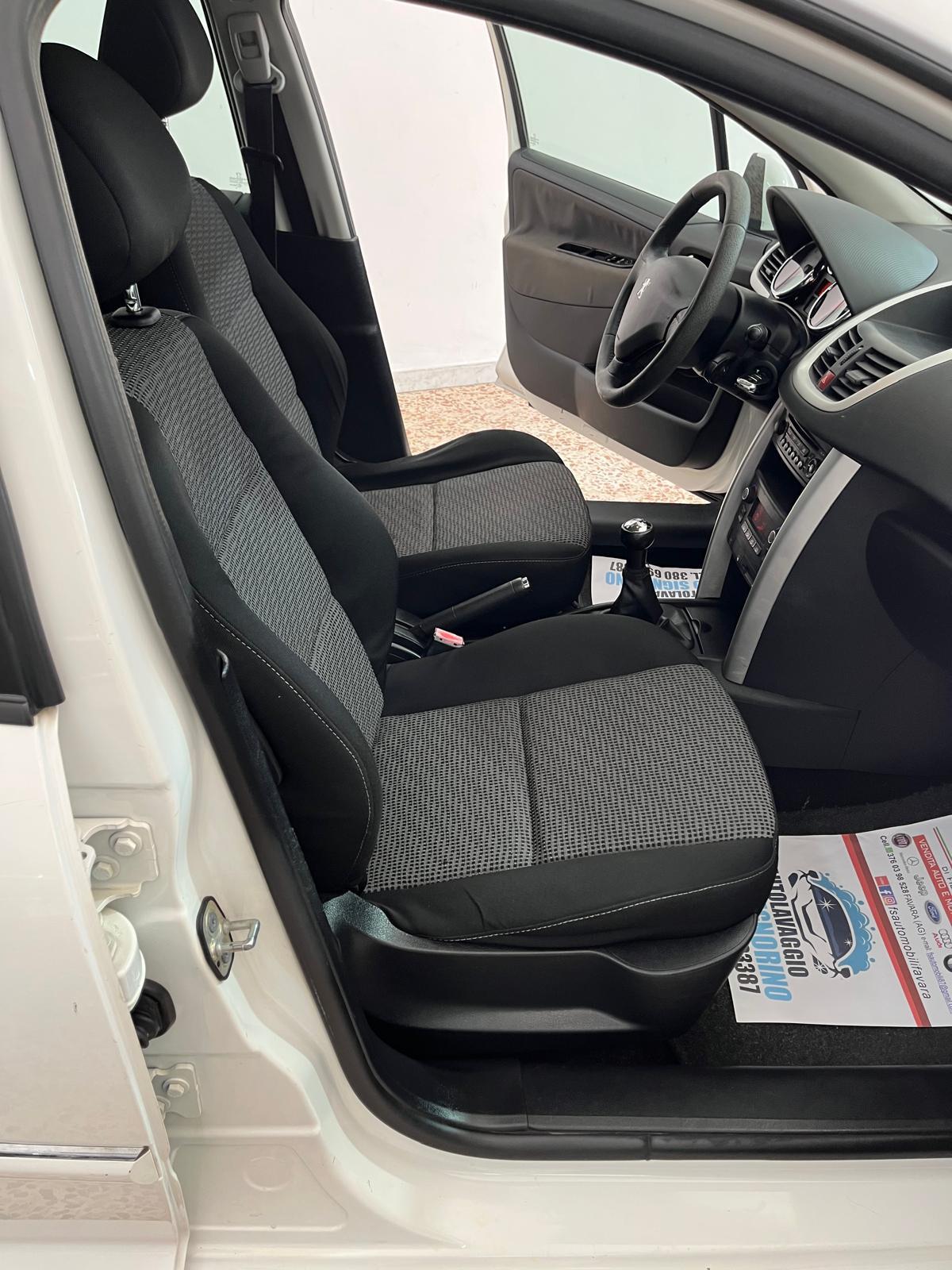Peugeot 207 1.6 HDi 110CV 5p. XS