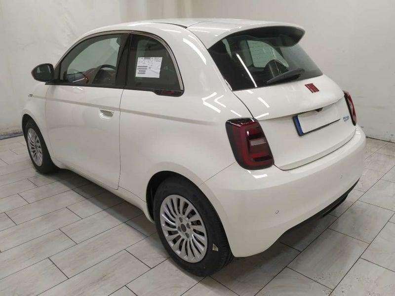 FIAT 500e 42 kWh (Red)