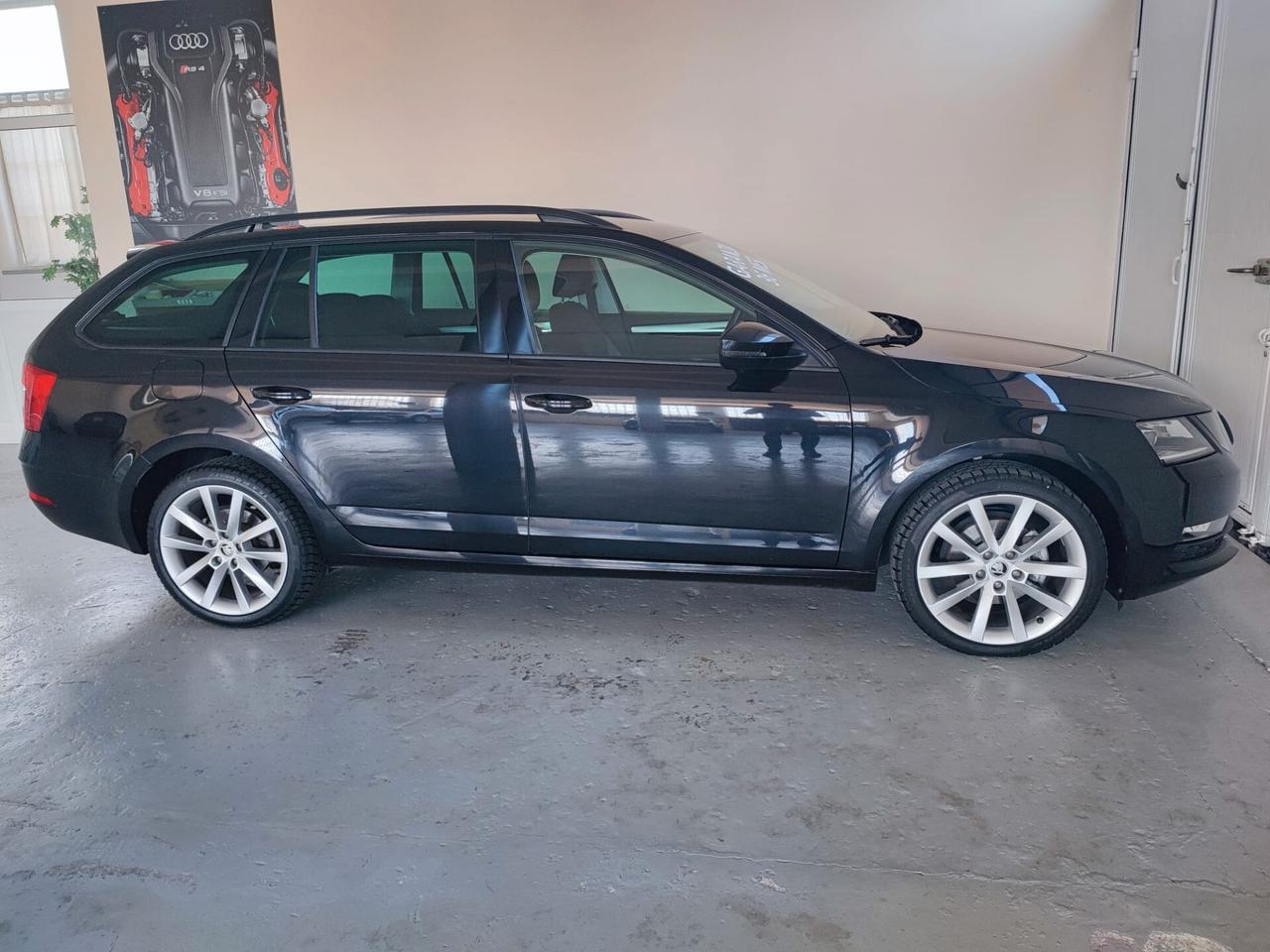 Skoda Octavia 2.0 TDI SCR 150 CV DSG Wagon Executive 4x4