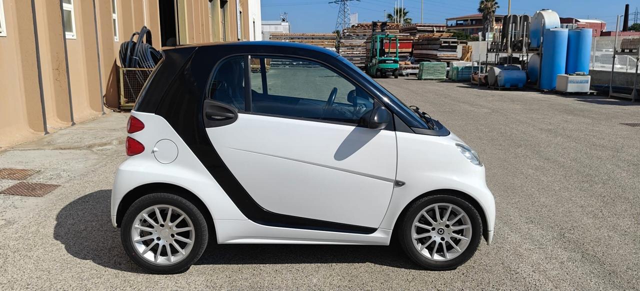 SMART FORTWO 451 1.0 BENZINA 71CV - 2012