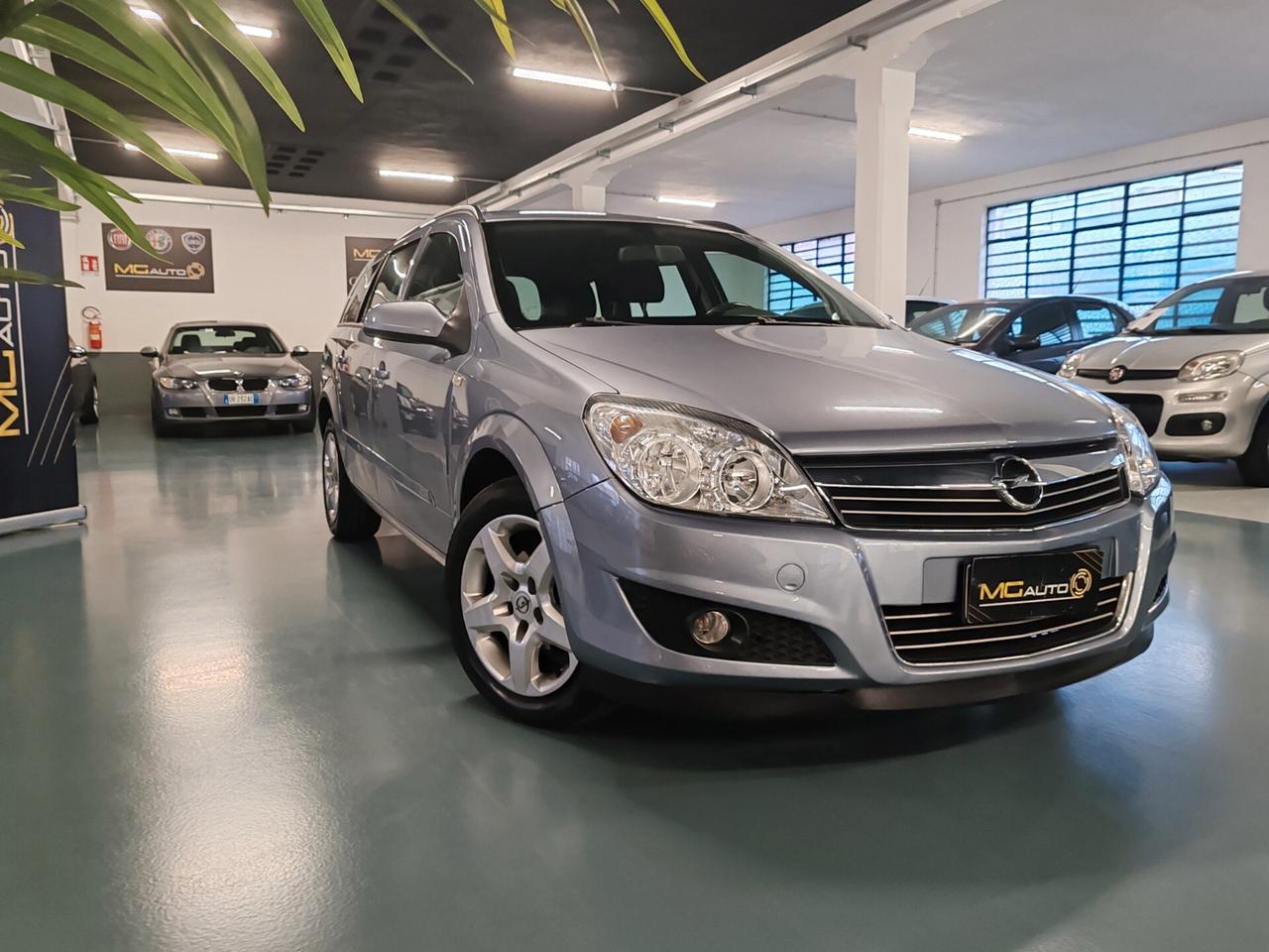 Opel Astra 1.6 16V VVT Station Wagon Club