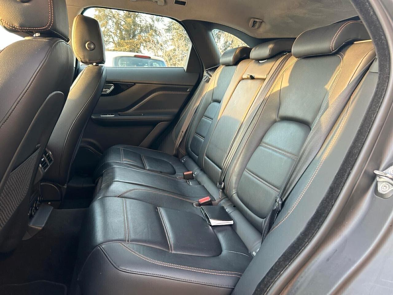 Jaguar F-Pace 2.0 D 180 CV AWD aut. Prestige