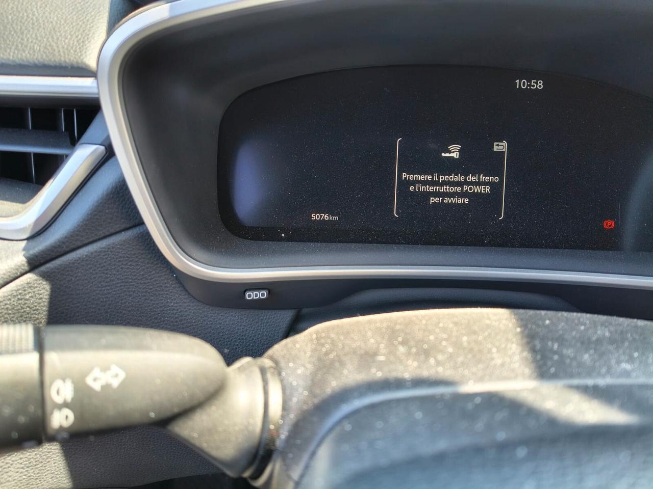 Toyota Corolla Cross 2.0 Hybrid 197 CV E-CVT Lounge Light