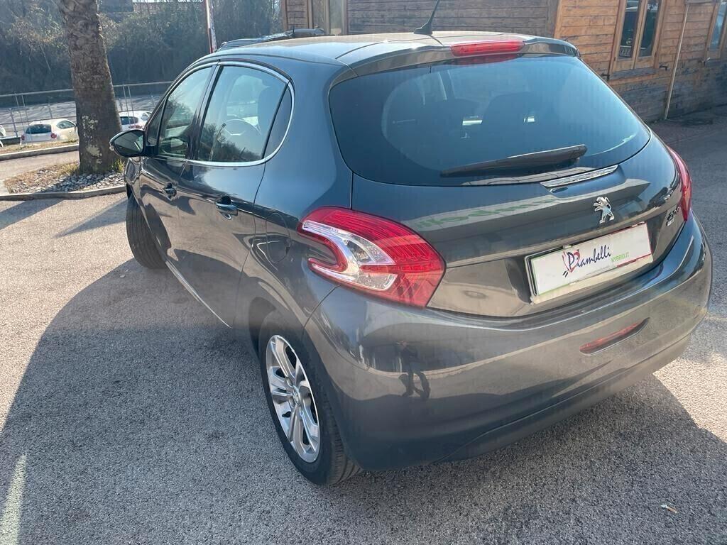 Peugeot 208 1.6 e-HDi 92 CV Stop&Start 5 porte Active