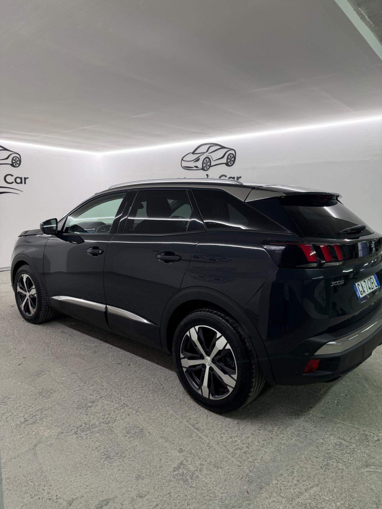 PEUGEOT 3008 CAMBIO AUTOMATICO (anno 2020)