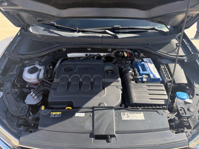 VOLKSWAGEN T-Roc 2.0 TDI DSG 4MOTION !!GARANZIA!!
