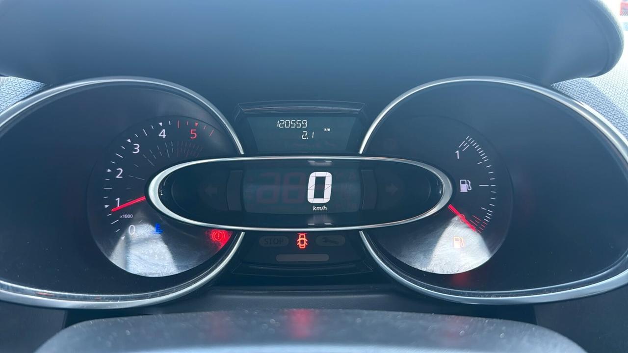 Renault Clio dCi 8V 90 CV 5 porte Duel2