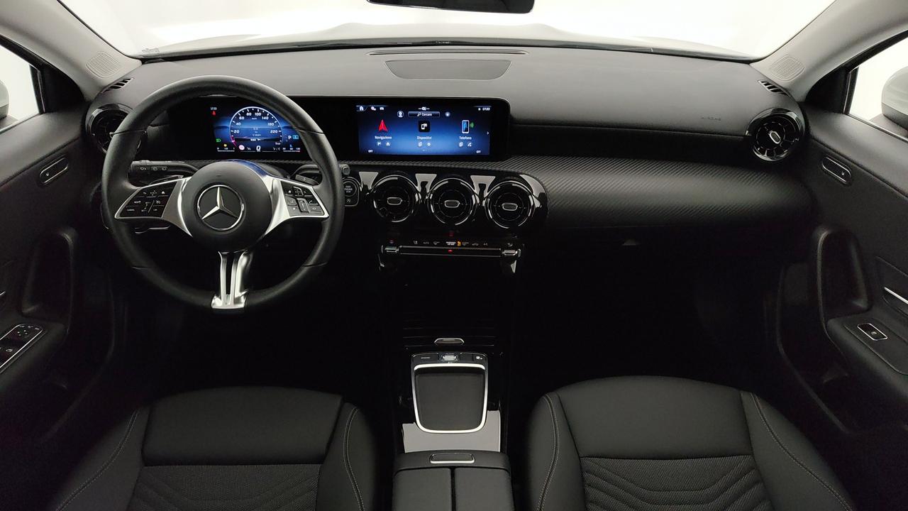 Mercedes-Benz A 180 d Advanced auto