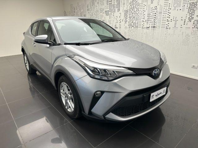 TOYOTA C-HR 1.8 Hybrid E-CVT Business