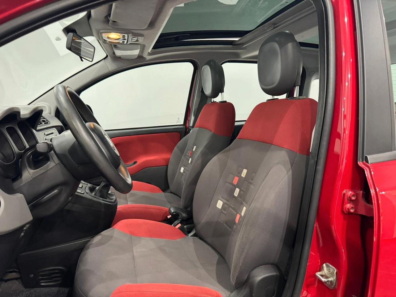 Fiat Panda 0.9 TwinAir Turbo Natural Power Young | TETTO PANORAMICO APRIBILE !