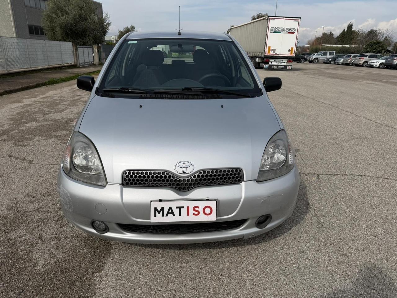 Toyota Yaris 1.3i 16V cat 5 porte Luna
