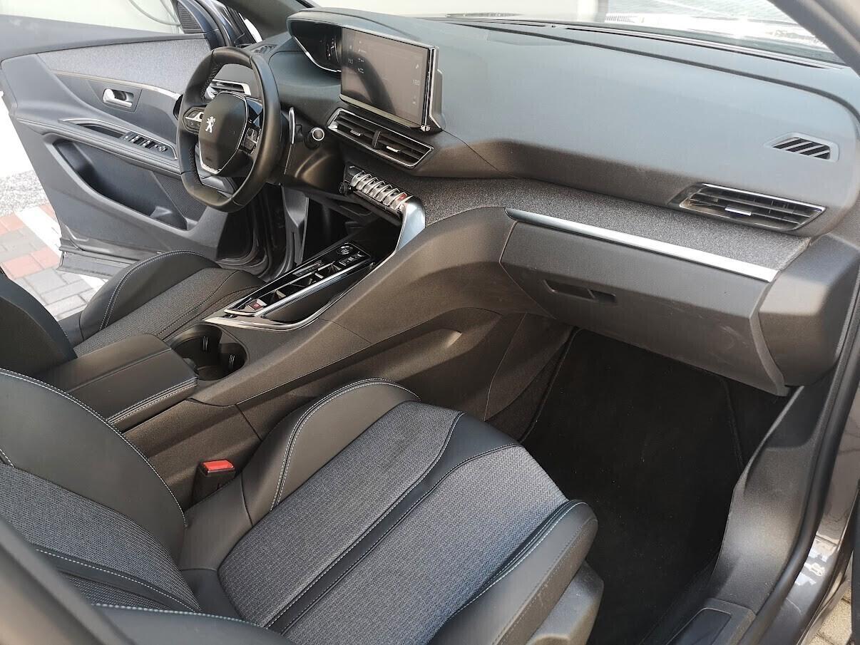 Peugeot 3008 BlueHDi 130 S&S EAT8 Allure Pack KM 50.008 !!!
