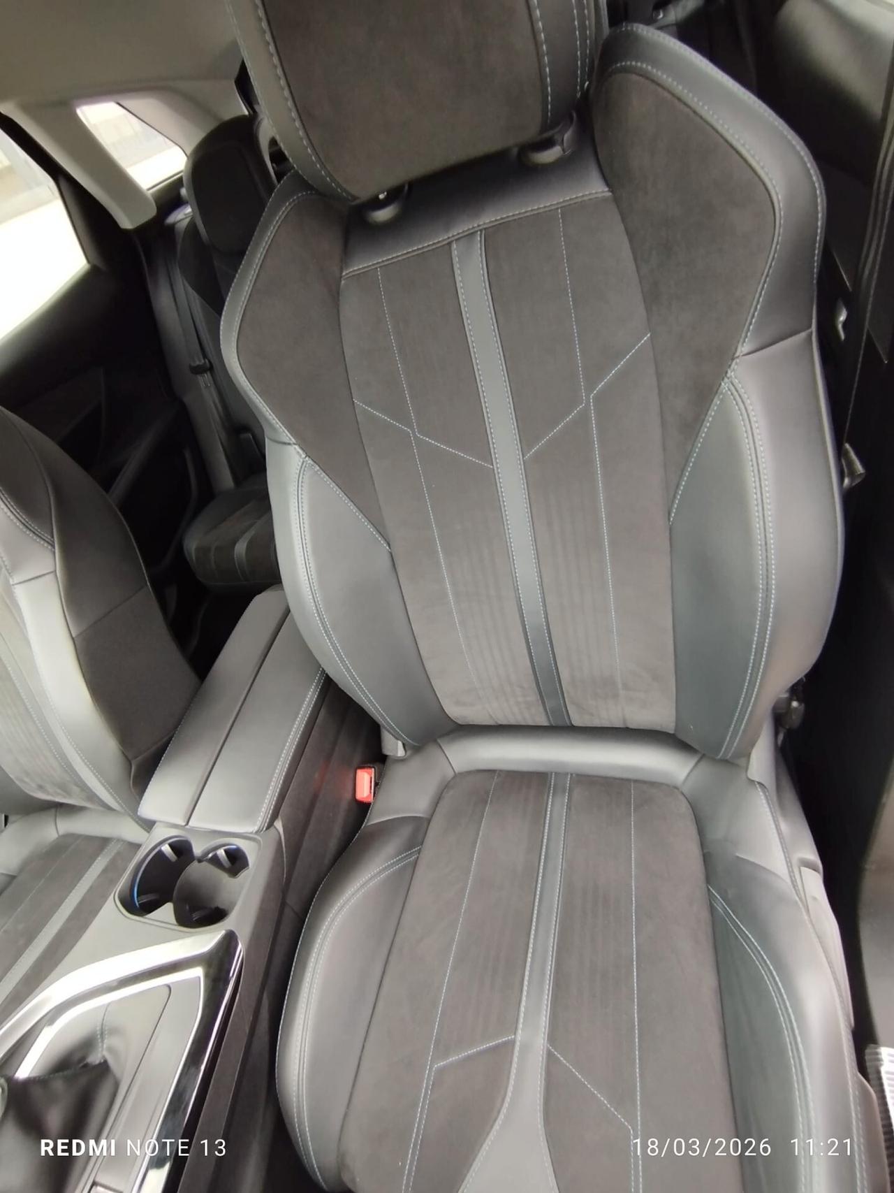 Peugeot 3008 BlueHDi 130 S&S Crossway