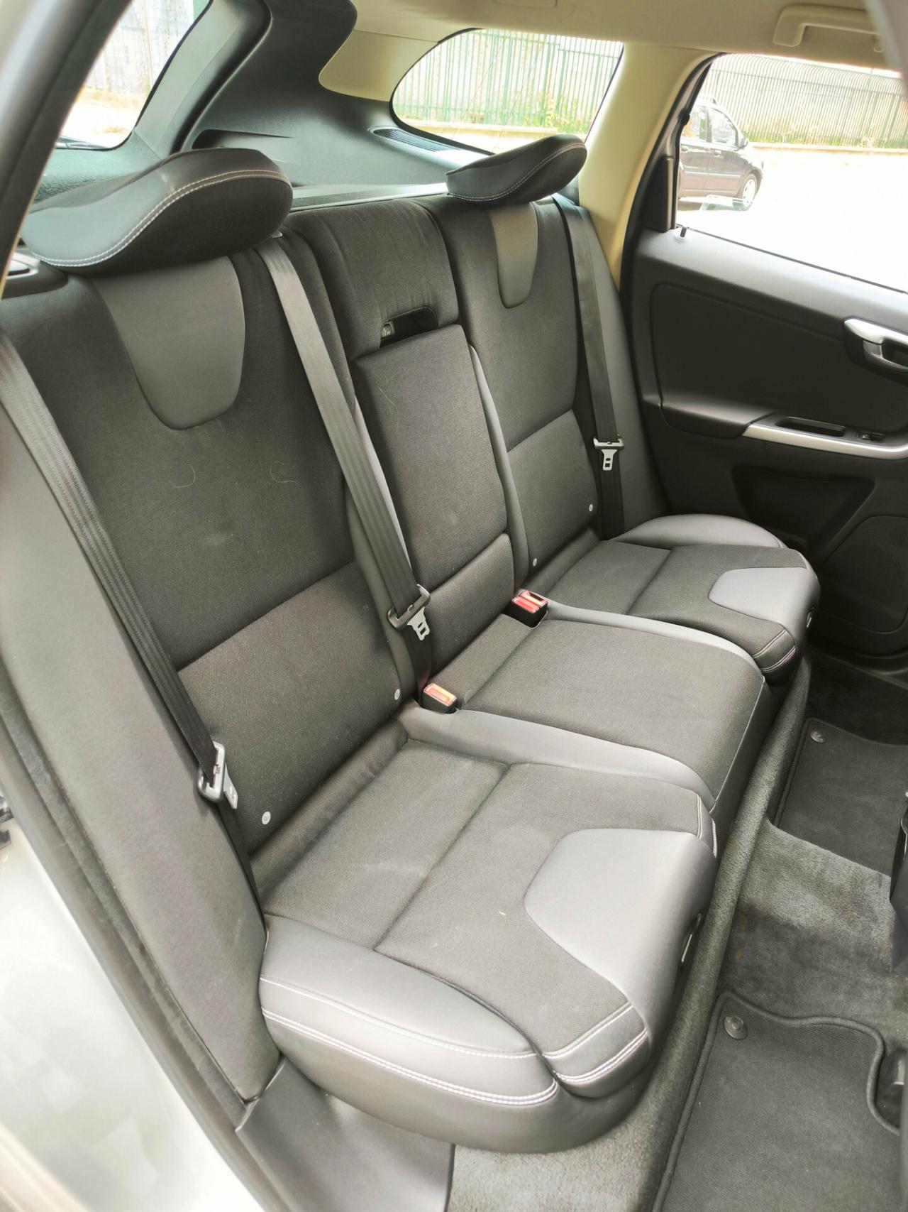 Volvo XC60 2.4 D 163 CV AWD Summum