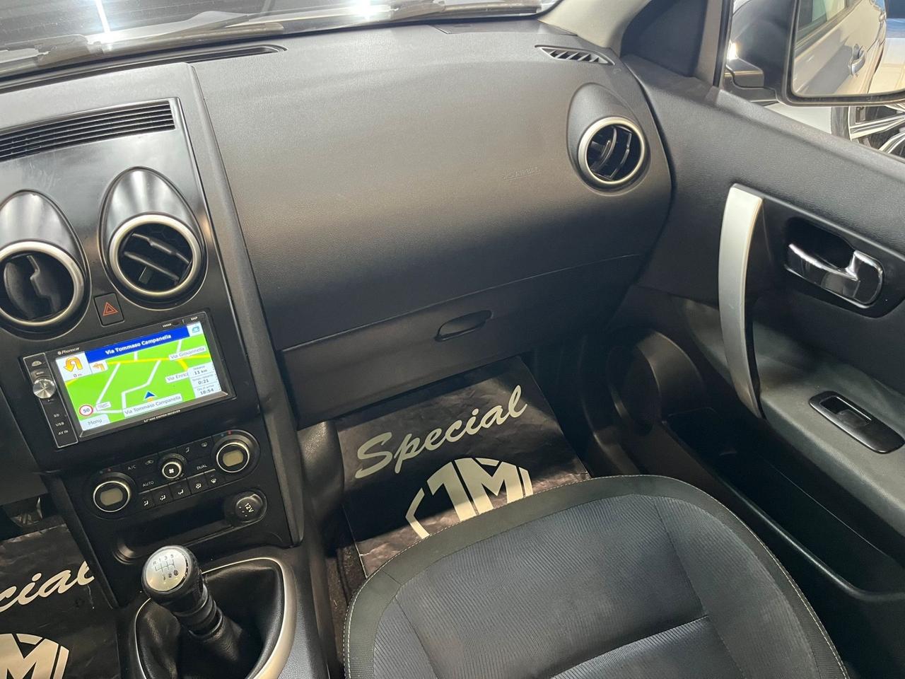 Nissan Qashqai 2.0 dCi DPF Tekna 7 POSTI TETTO
