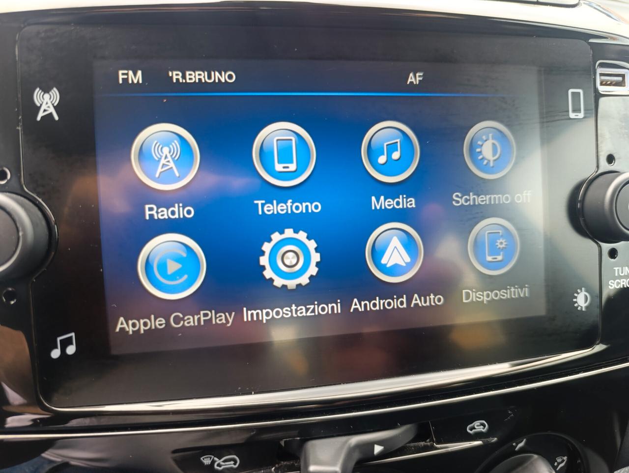 LANCIA YPSILON HYBRID PLATINO PREZZO REALE