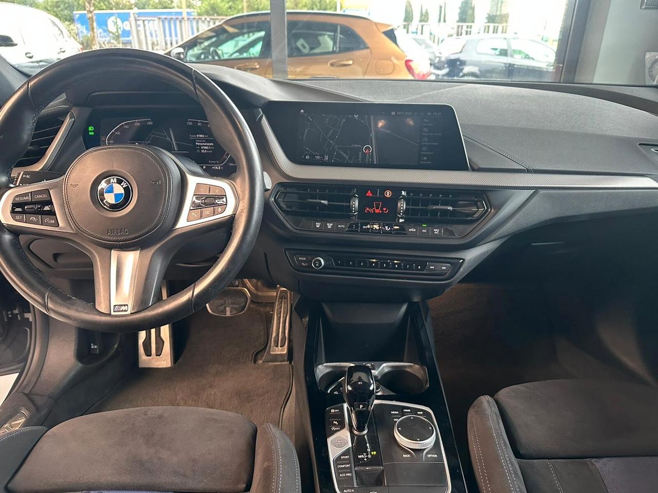 Bmw 118 118d 5p. Msport Exterior