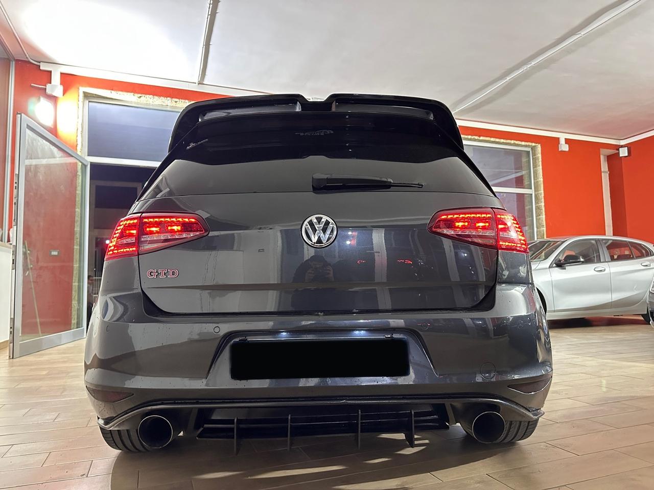 Volkswagen Golf GTD 2.0 TDI 184cv -2015 XENO/18”/AMBIENT LIGHT