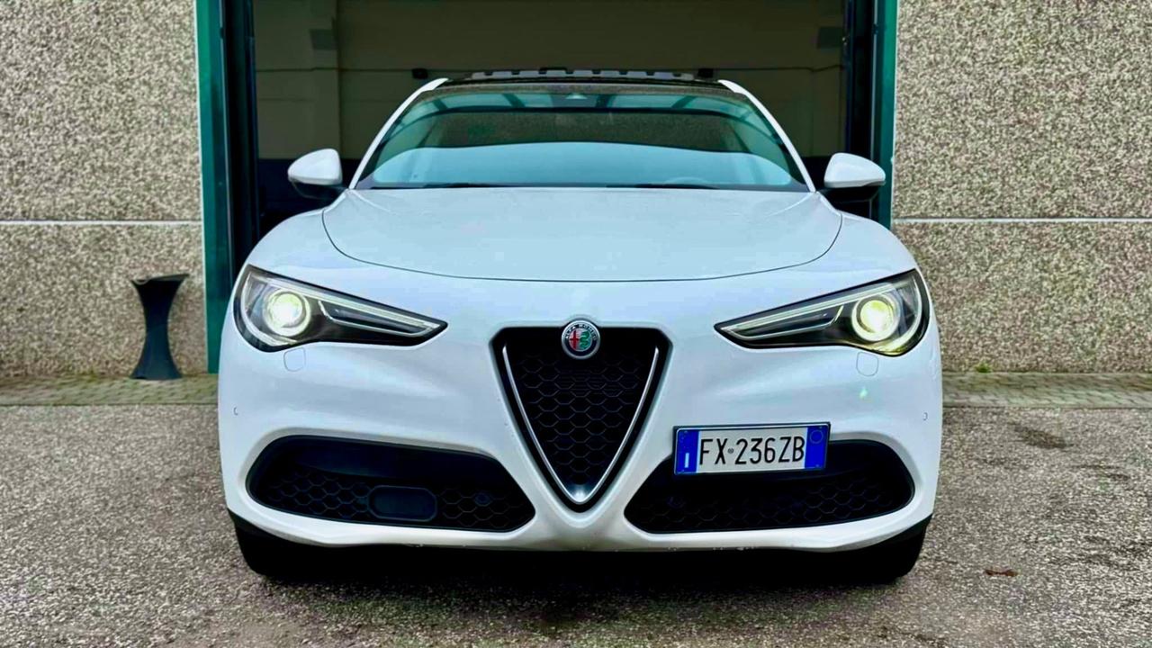 Alfa Romeo Stelvio 2.2 190 CV AT8 TETTO PANORAMICO